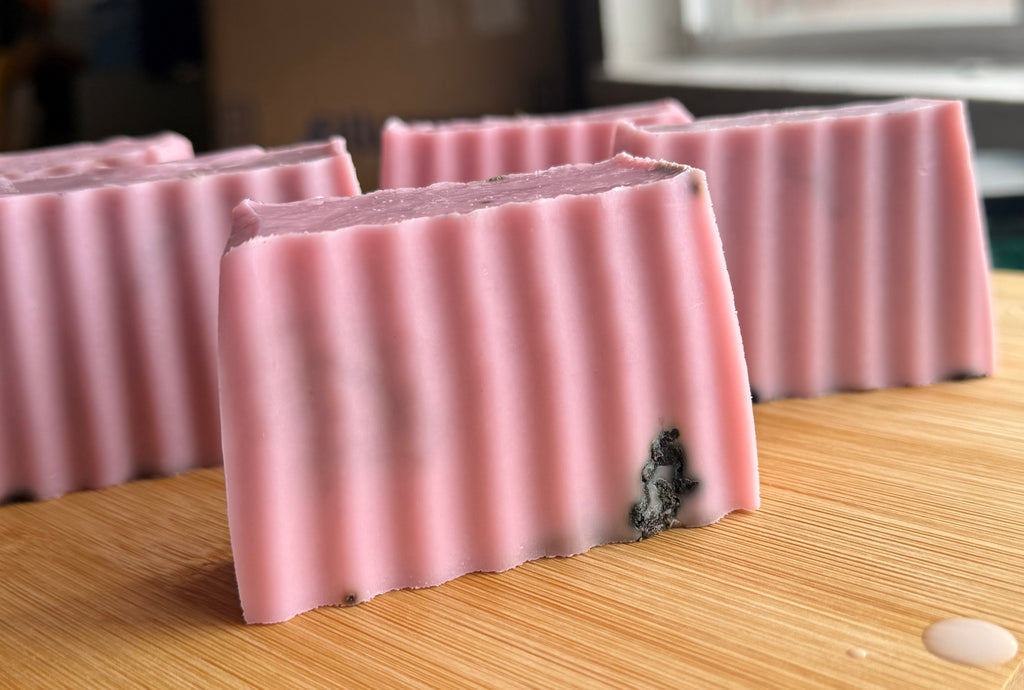 PH balance soap, prevent yeast infection/lightly scented/ hibiscus leaves / peppermint/jasmine.