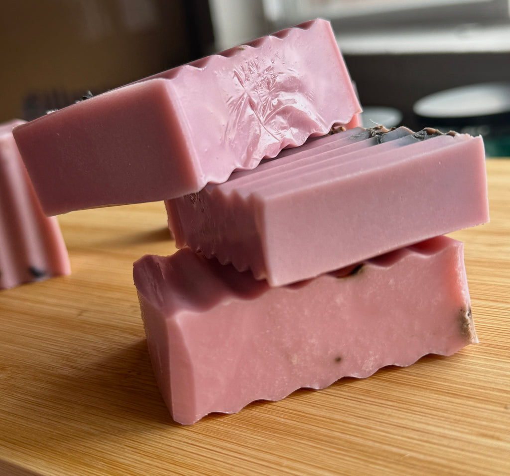 PH balance soap, prevent yeast infection/lightly scented/ hibiscus leaves / peppermint/jasmine.