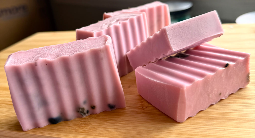 PH balance soap, prevent yeast infection/lightly scented/ hibiscus leaves / peppermint/jasmine.