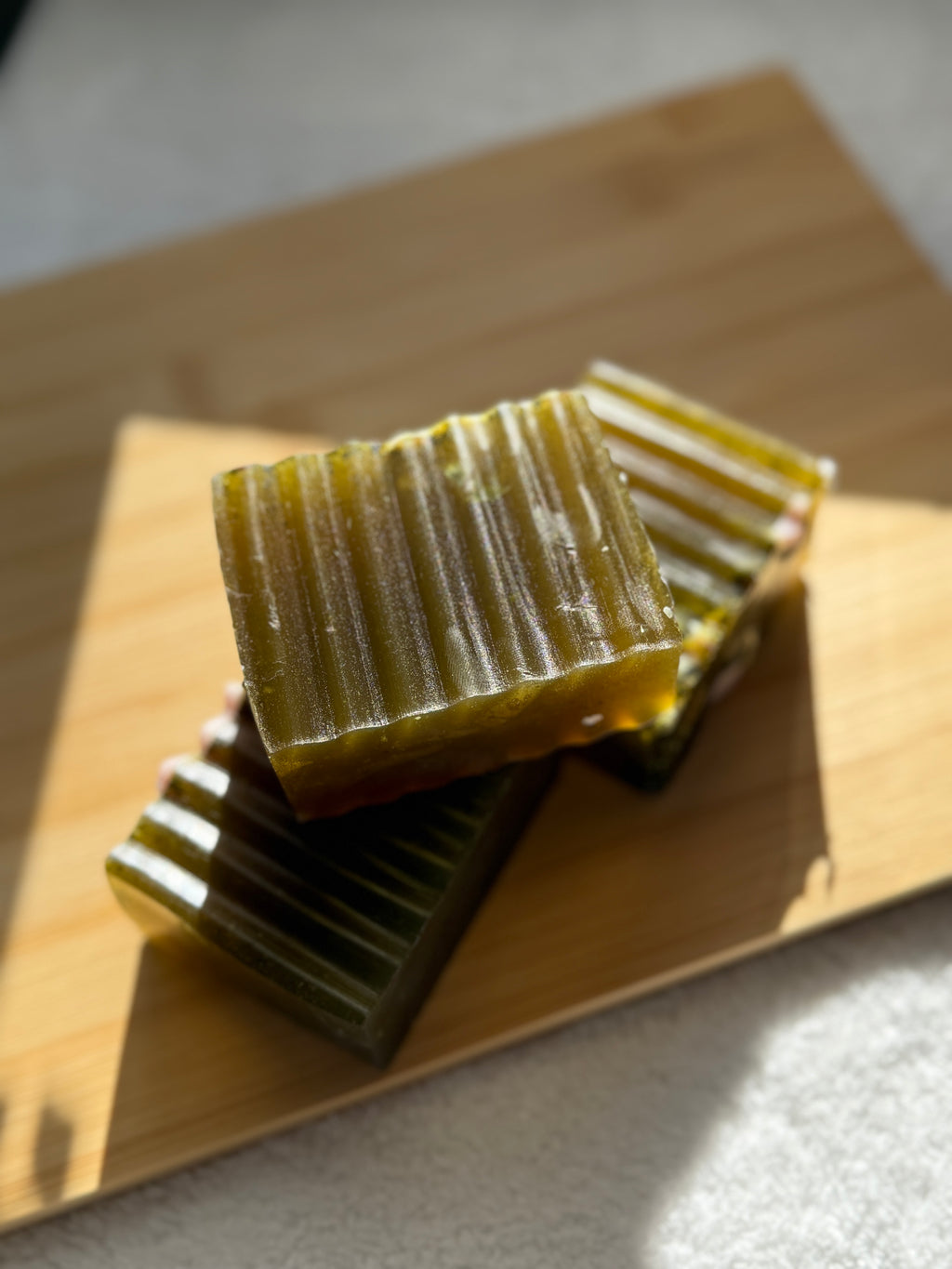 Natural anti-acne soap/ aloe vera, moringa/lightly scented